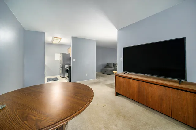 $199,000 | 1225 South Maple Road, Unit 307, Ann Arbor, MI 48103