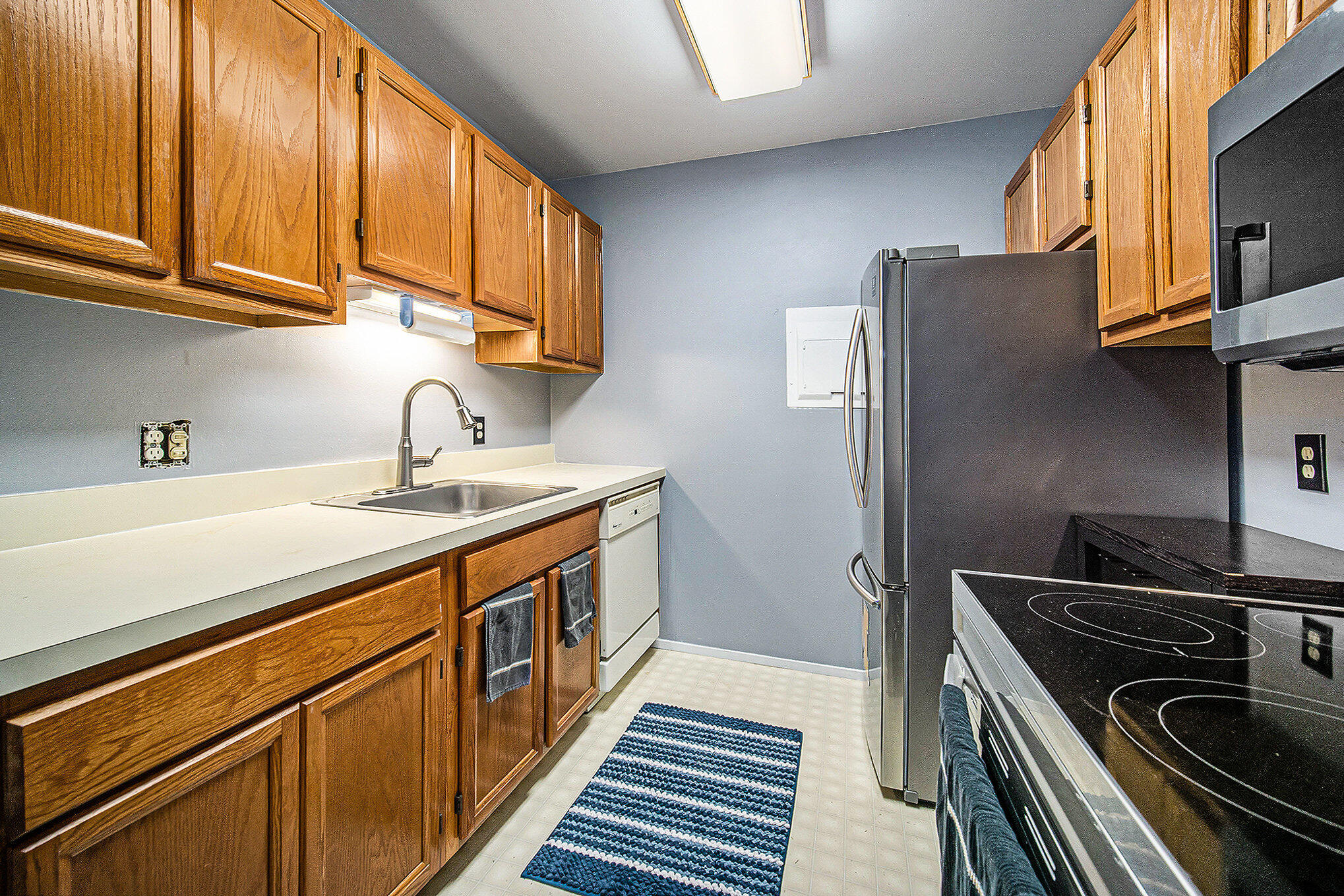 1225 South Maple Road, Unit 307 Ann Arbor, MI 48103 - Photo 6 of 14 006_dsc02860_142