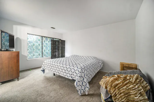 $199,000 | 1225 South Maple Road, Unit 307, Ann Arbor, MI 48103