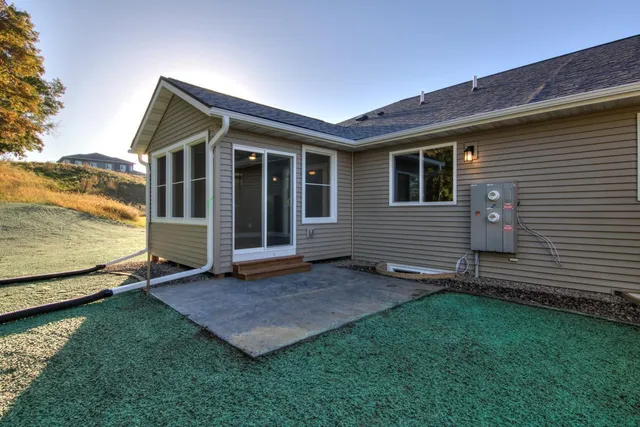 $314,812 | 1765 11th Avenue East, Unit LOT 17, Menomonie, WI 54751