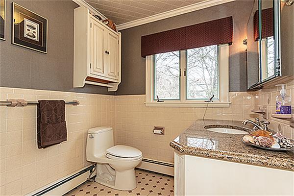 17 Stella Road Belmont, MA 02478 - Photo 11 of 18 Gallery Image 11