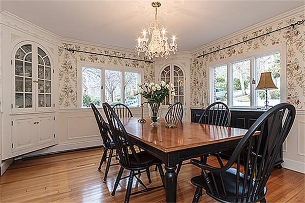 17 Stella Road Belmont, MA 02478 - Photo 5 of 18 Gallery Image 5