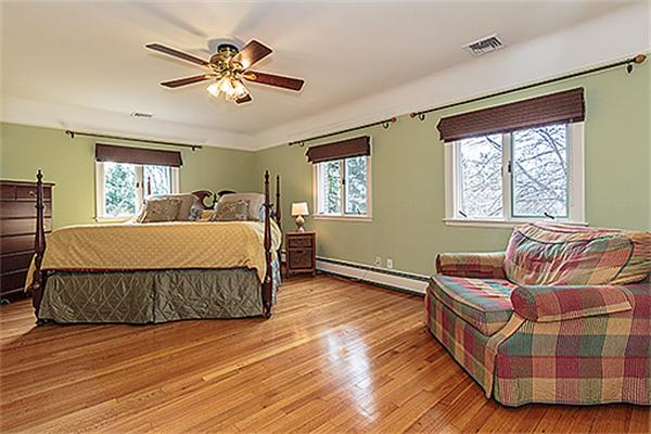 17 Stella Road Belmont, MA 02478 - Photo 10 of 18 Gallery Image 10