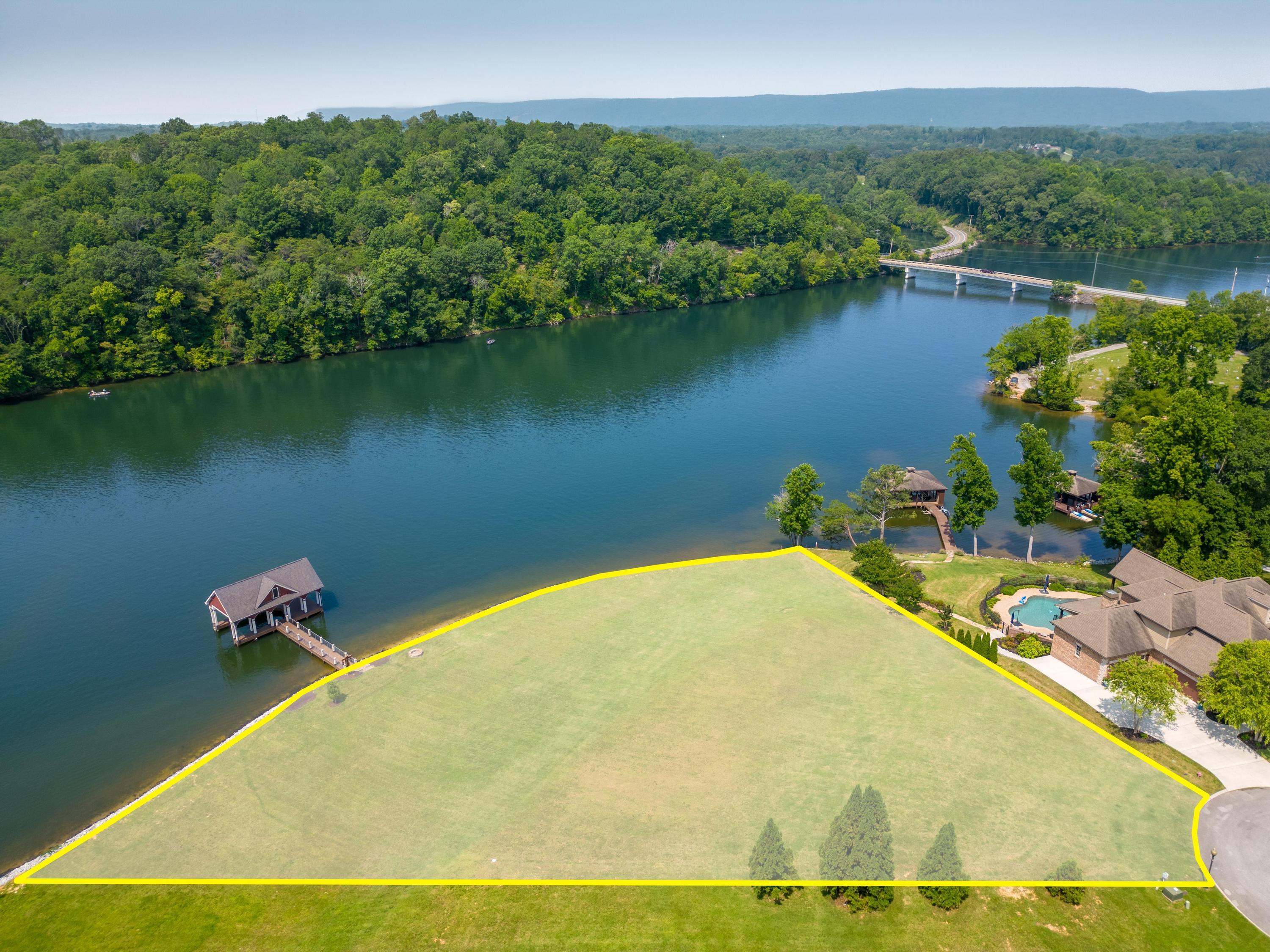 Exceptional Lakefront Property