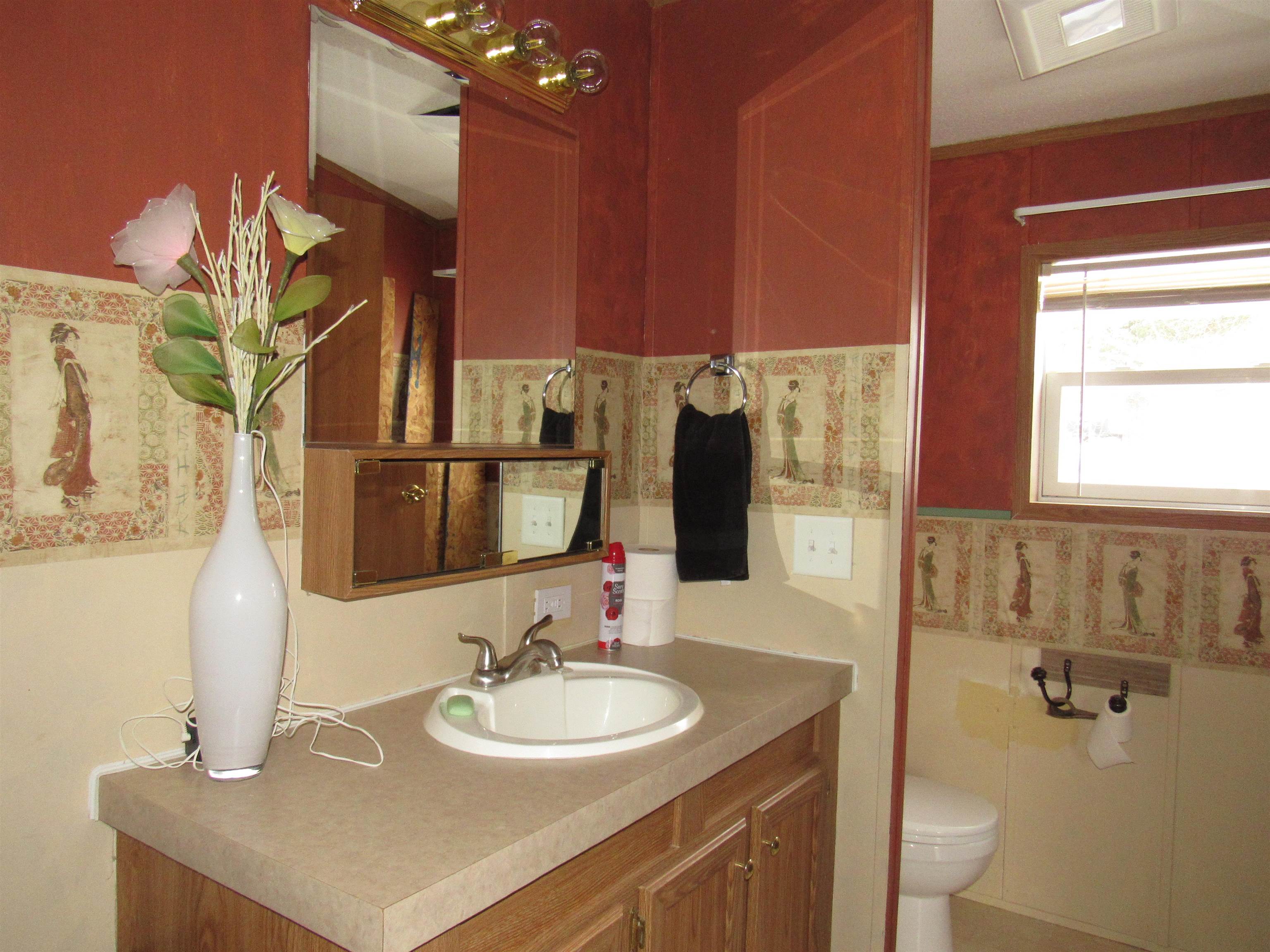 2477 Highway 5, Unit B1 Derby, VT 05829 - Photo 12 of 31