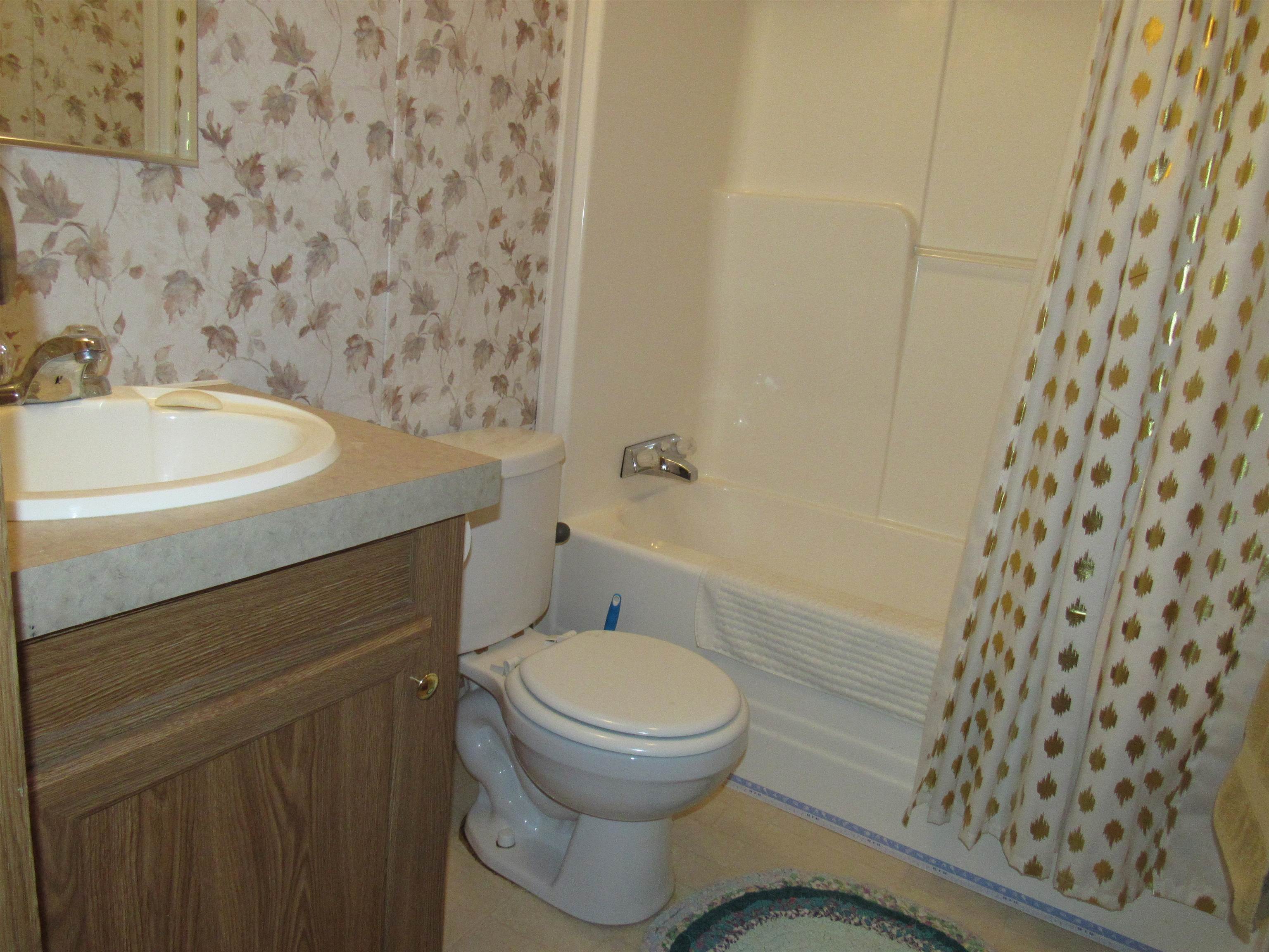 2477 Highway 5, Unit B1 Derby, VT 05829 - Photo 19 of 31