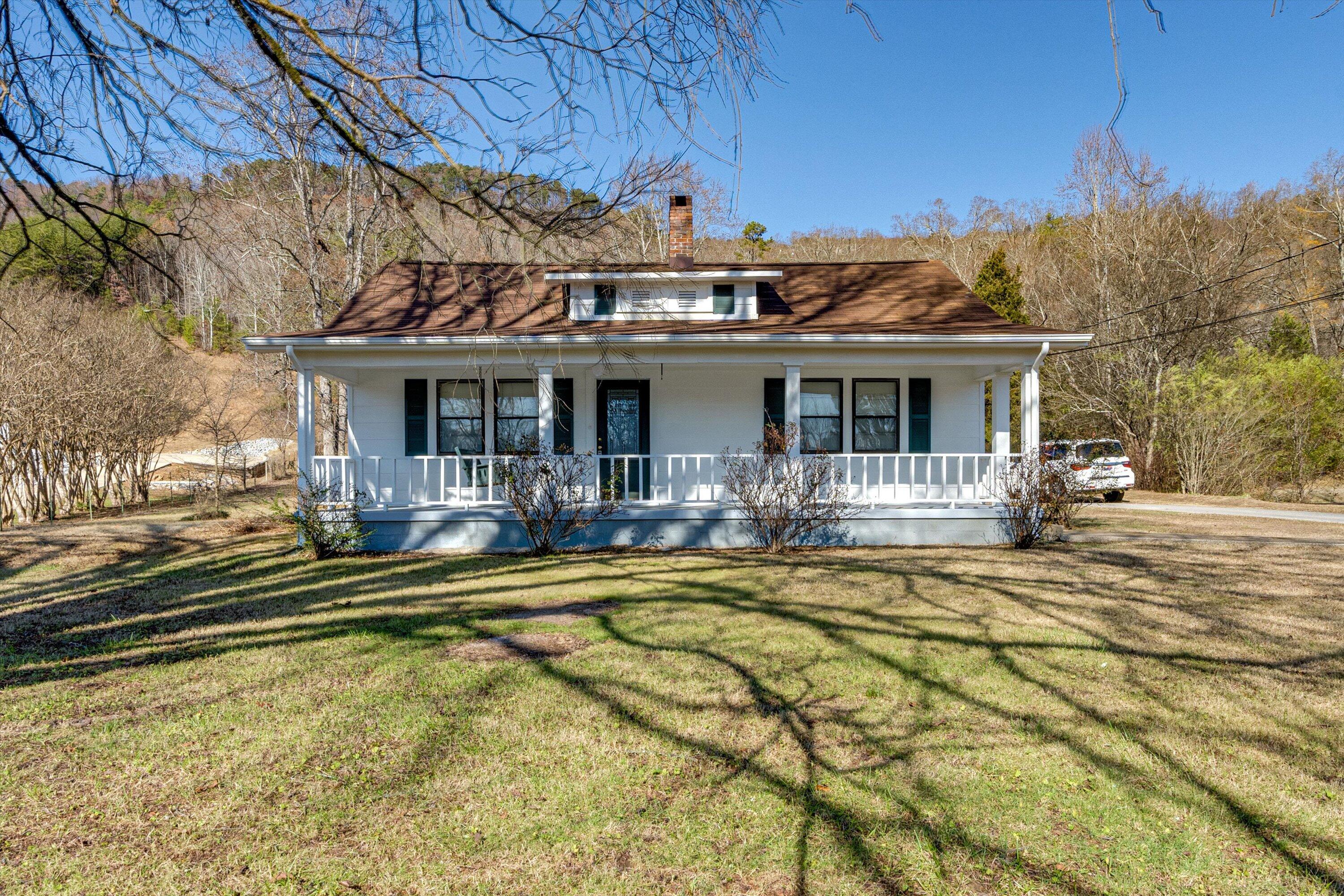 9113 Springfield Road Soddy Daisy, TN 37379 - Photo 1 of 23 28E8A8DE-7549-4EF8-AB88-0054BBE3FCD6
