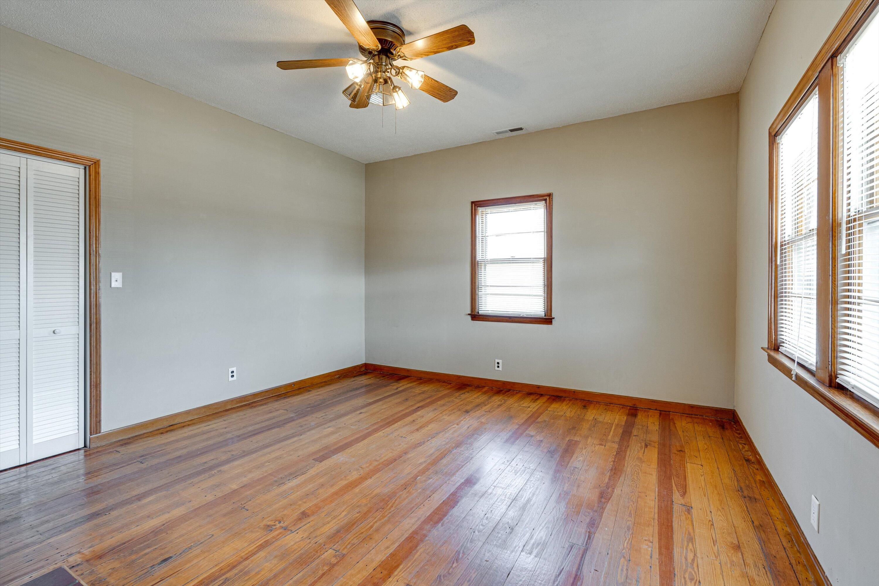 9113 Springfield Road Soddy Daisy, TN 37379 - Photo 13 of 23 BFE4EE21-0B7F-4656-8A18-5D6C5C5F1212