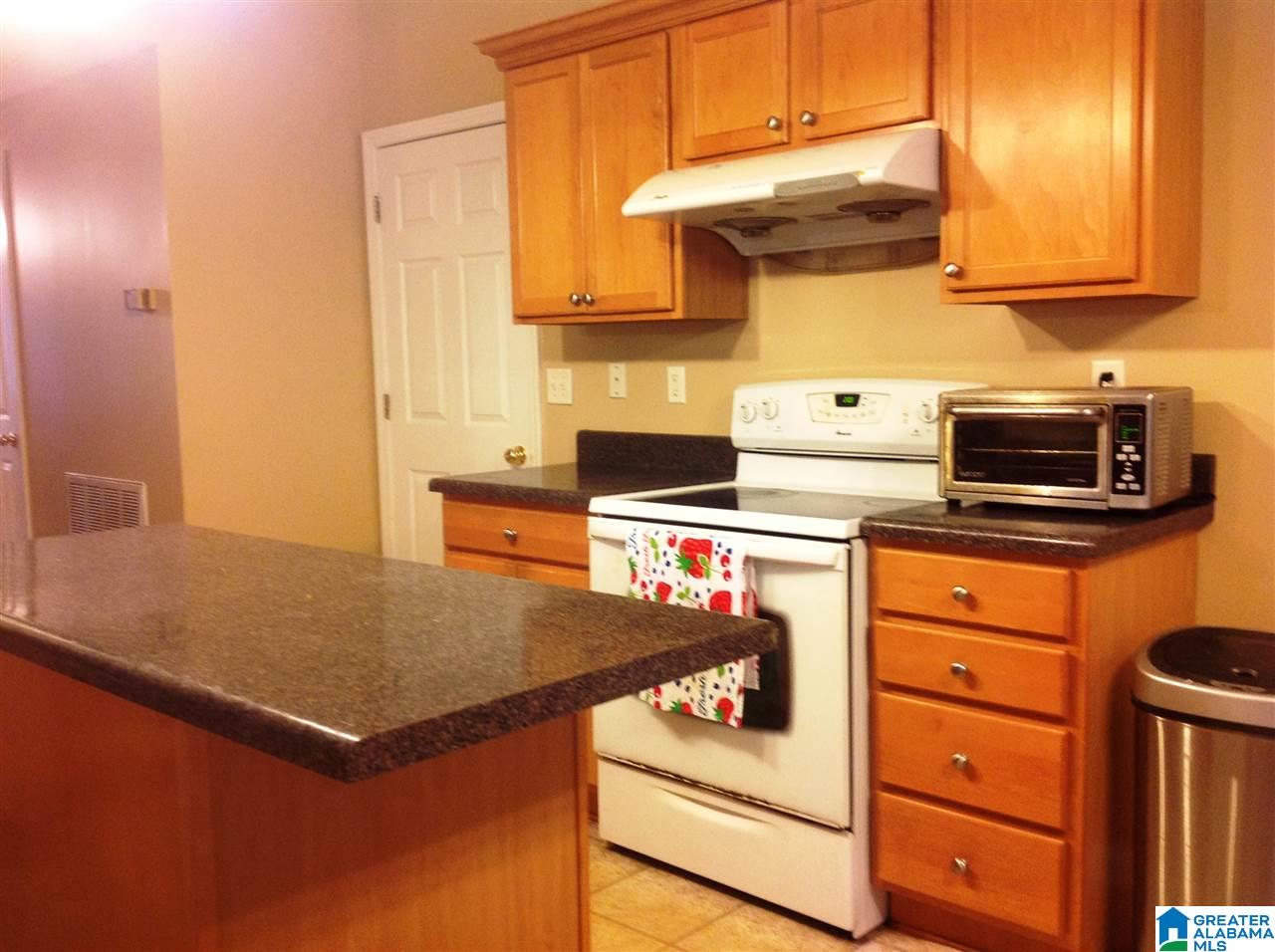 654 Bluff Park Road Birmingham, AL 35226 - Photo 2 of 48