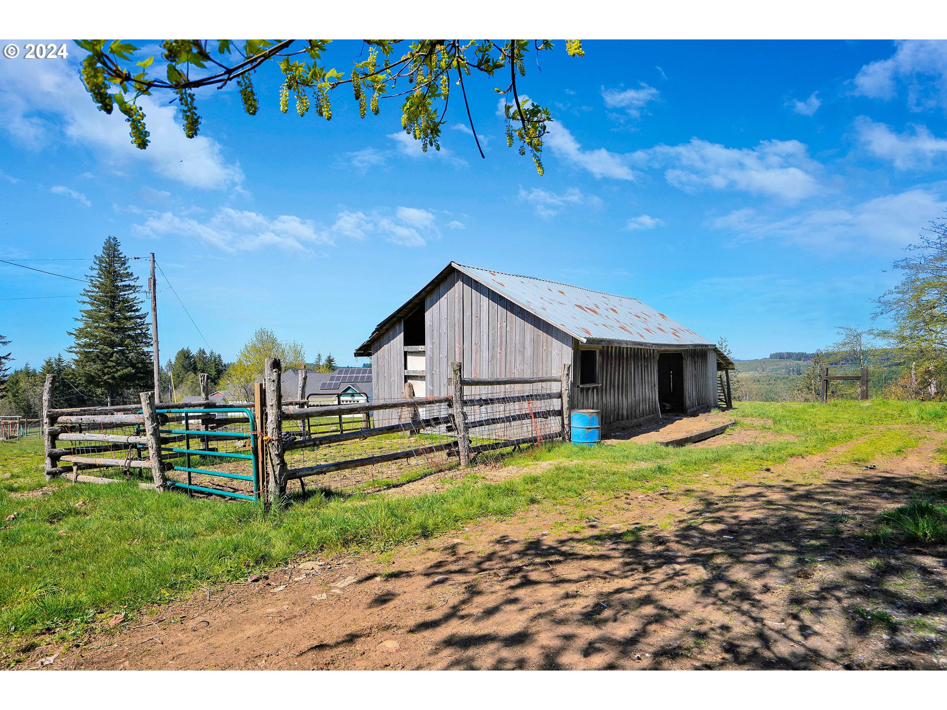 20471 Bridge Creek Road Southeast Silverton, OR 97381 - Photo 26 of 38 Gallery Image 26