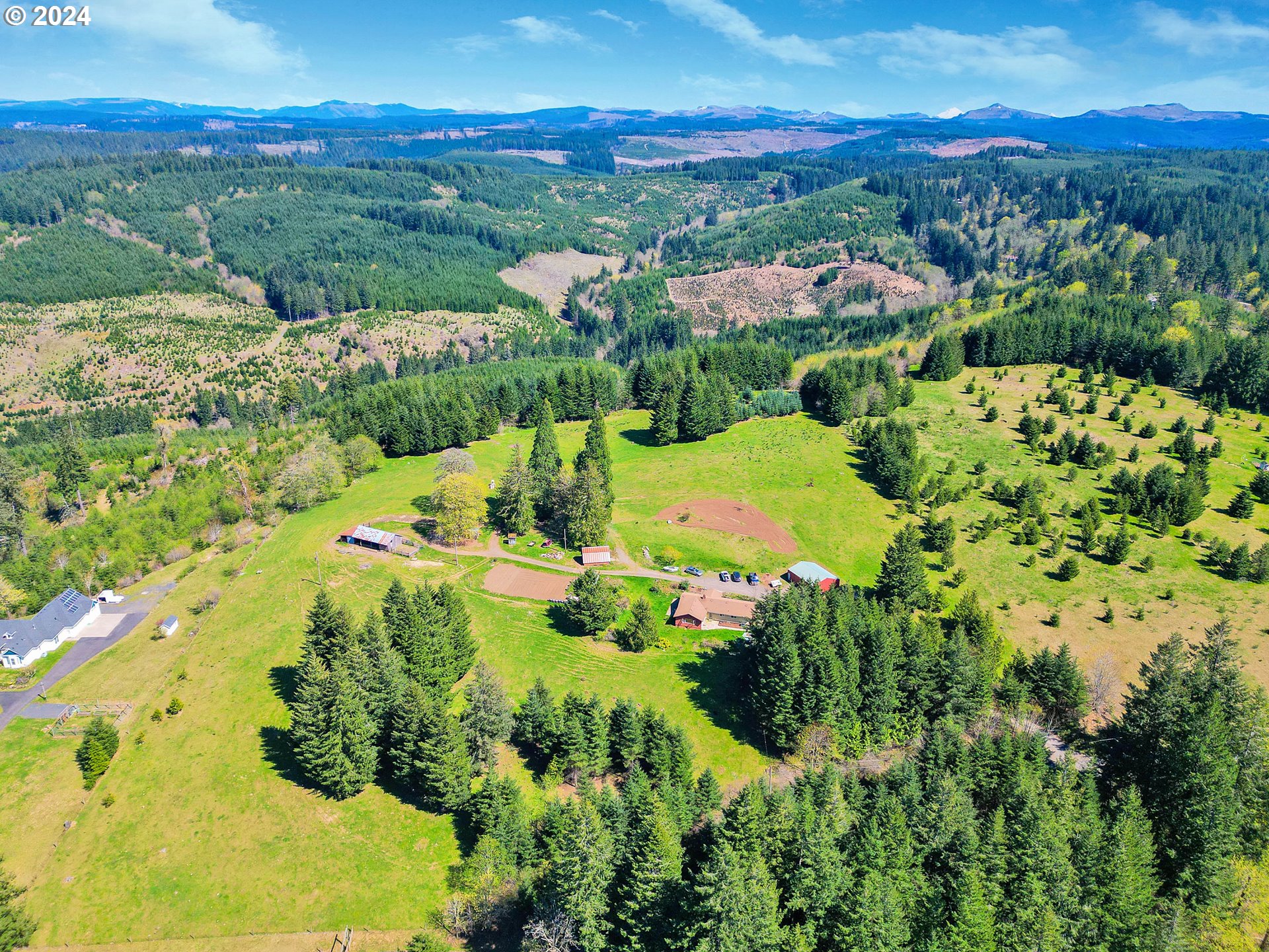 20471 Bridge Creek Road Southeast Silverton, OR 97381 - Photo 32 of 38 Gallery Image 32