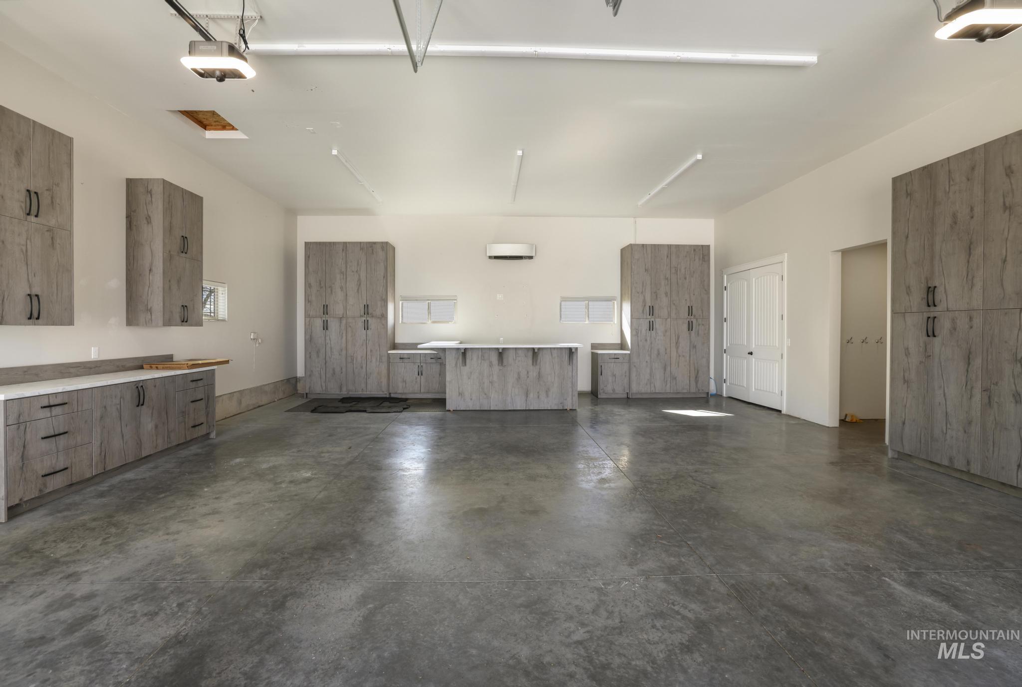3365 Willow Way Twin Falls, ID 83301 - Photo 45 of 50 Garage featuring a garage door opener