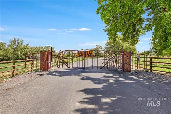 $2,098,000 | 3365 Willow Way, Twin Falls, ID 83301