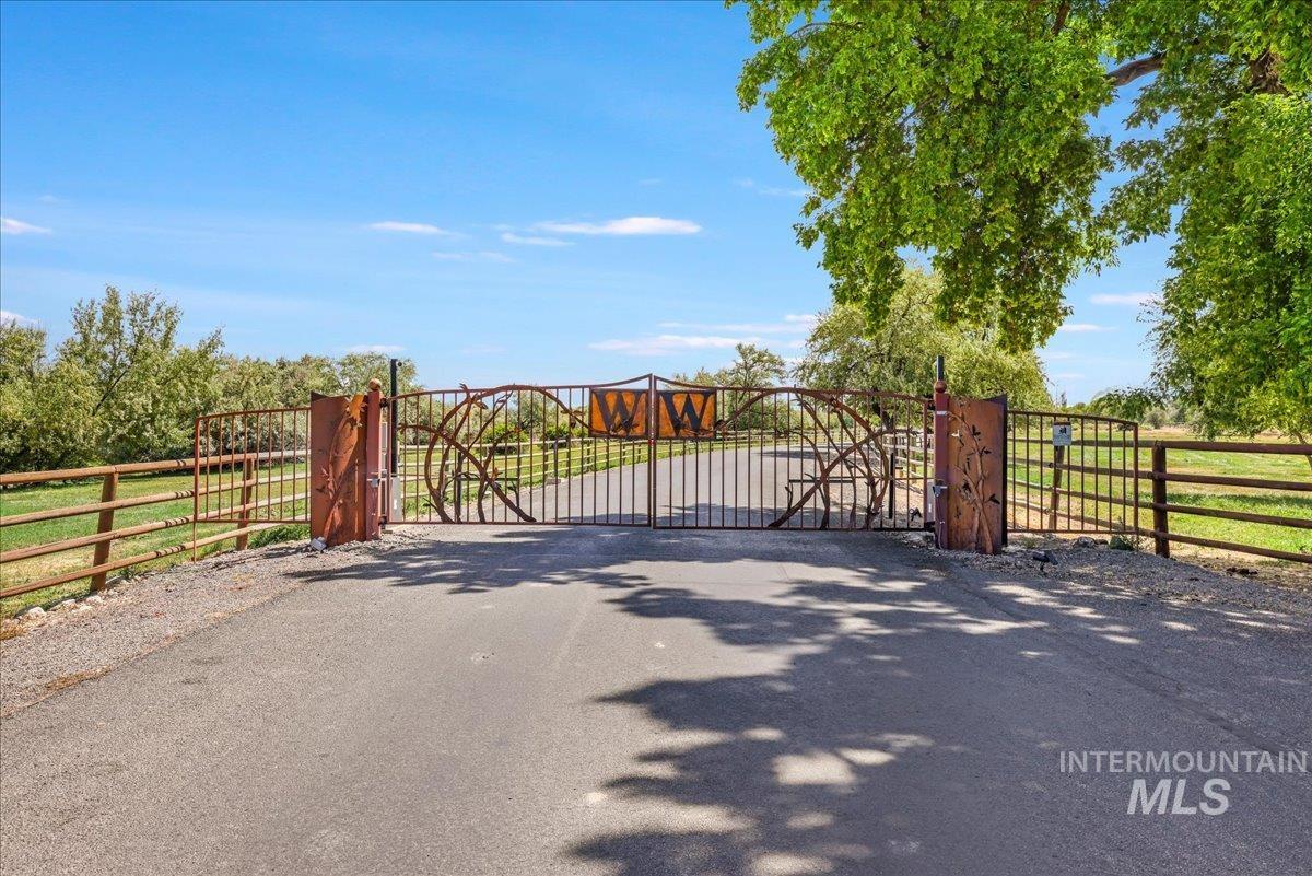 3365 Willow Way Twin Falls, ID 83301 - Photo 49 of 50 Gated Entrance
