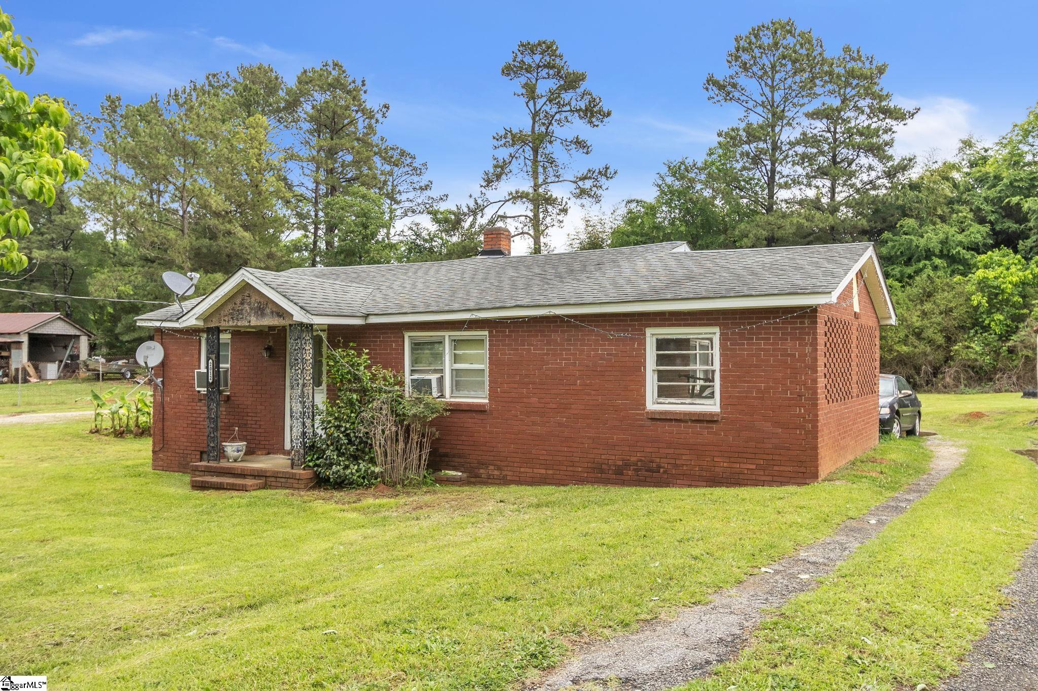 2012 Airport Road Greenwood, SC 29649 - Photo 1 of 25 Gallery Image 1