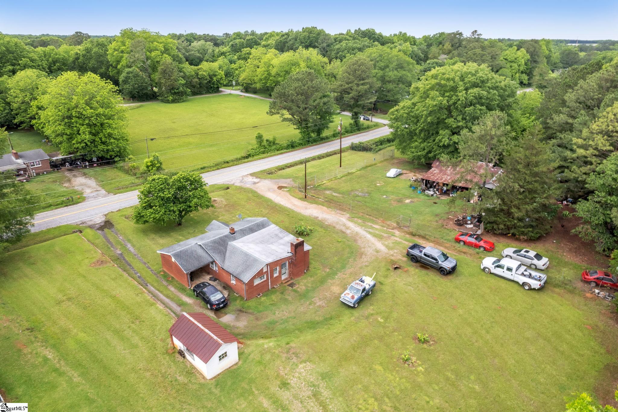 2012 Airport Road Greenwood, SC 29649 - Photo 13 of 25 Gallery Image 13