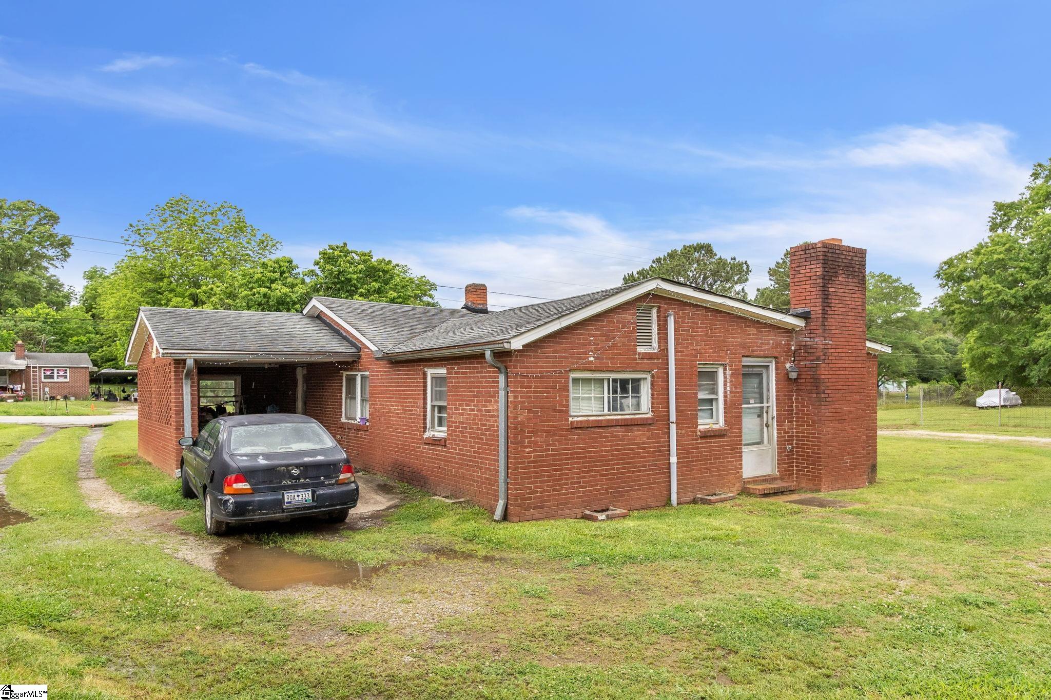 2012 Airport Road Greenwood, SC 29649 - Photo 3 of 25 Gallery Image 3