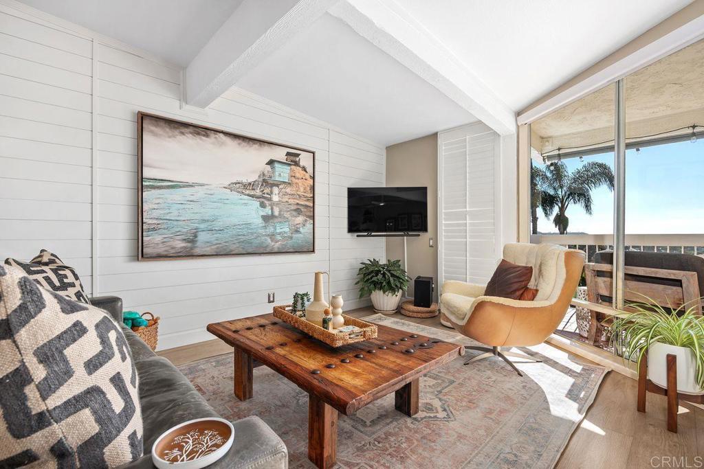 2327 Caringa Way, Unit 3 Carlsbad, CA 92009 - Photo 25 of 48 Living Room