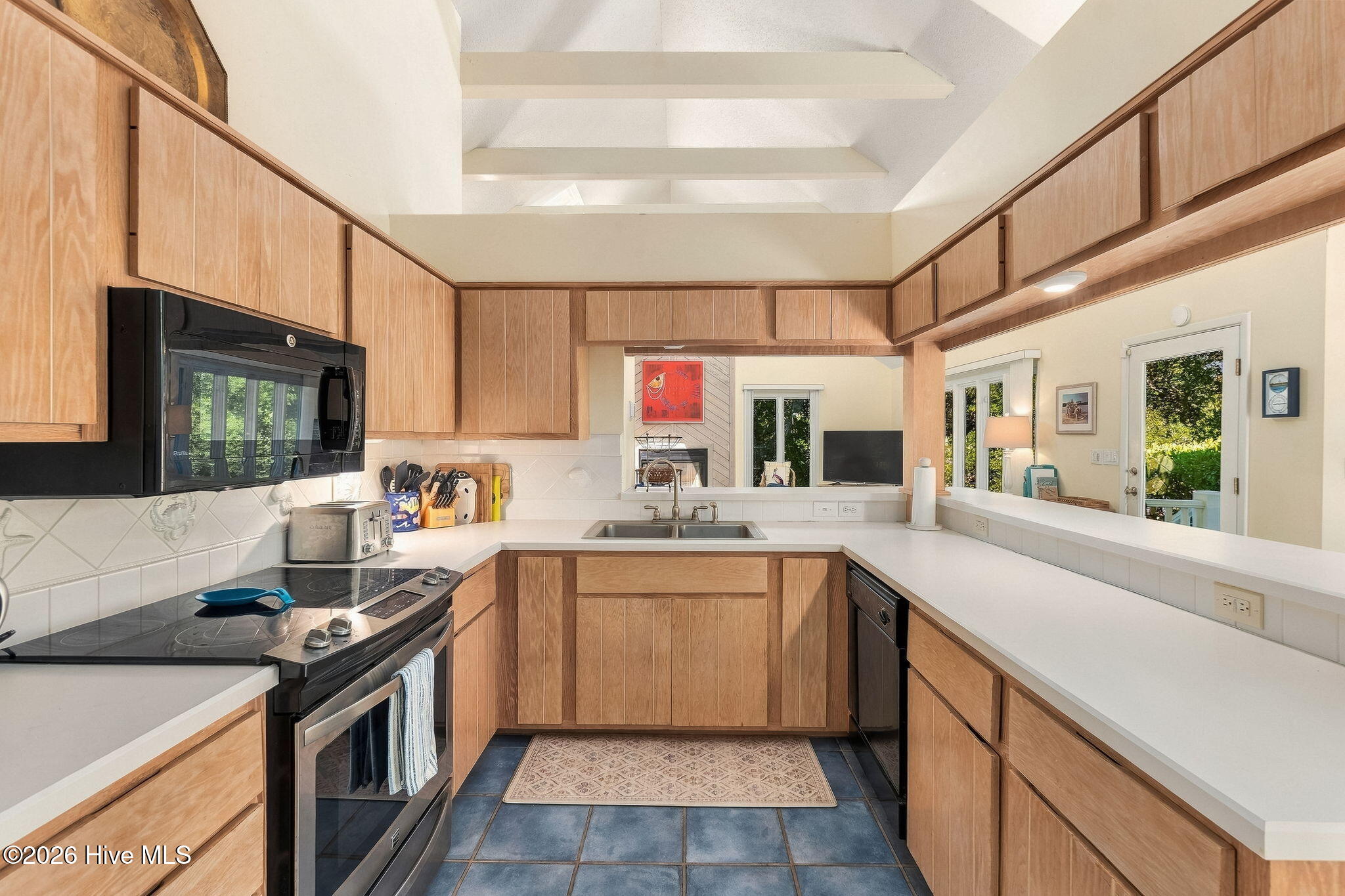 579 Coral Ridge Road Pine Knoll Shores, NC 28512 - Photo 13 of 67 Kitchen