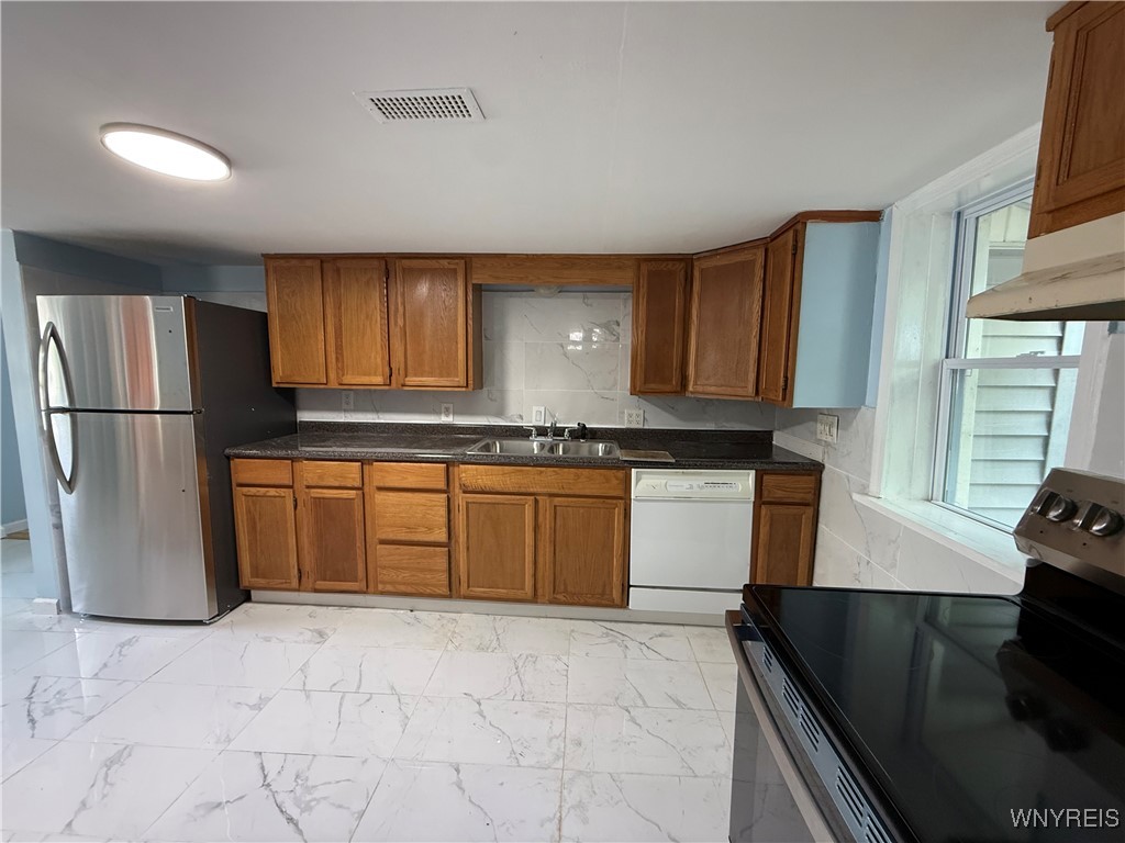 533 Adam Street Tonawanda, NY 14150 - Photo 14 of 28