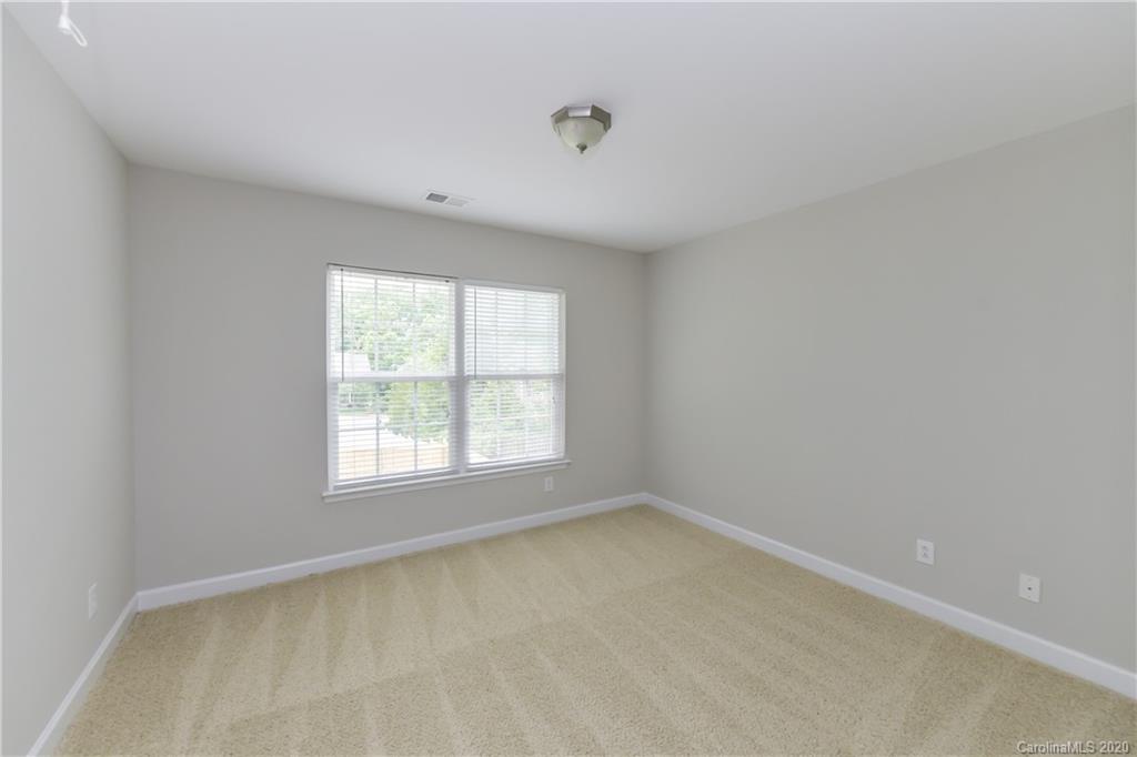 2026 Pin Hook Road Charlotte, NC 28215 - Photo 25 of 36 Gallery Image 25