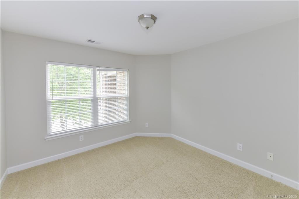 2026 Pin Hook Road Charlotte, NC 28215 - Photo 28 of 36 Gallery Image 28