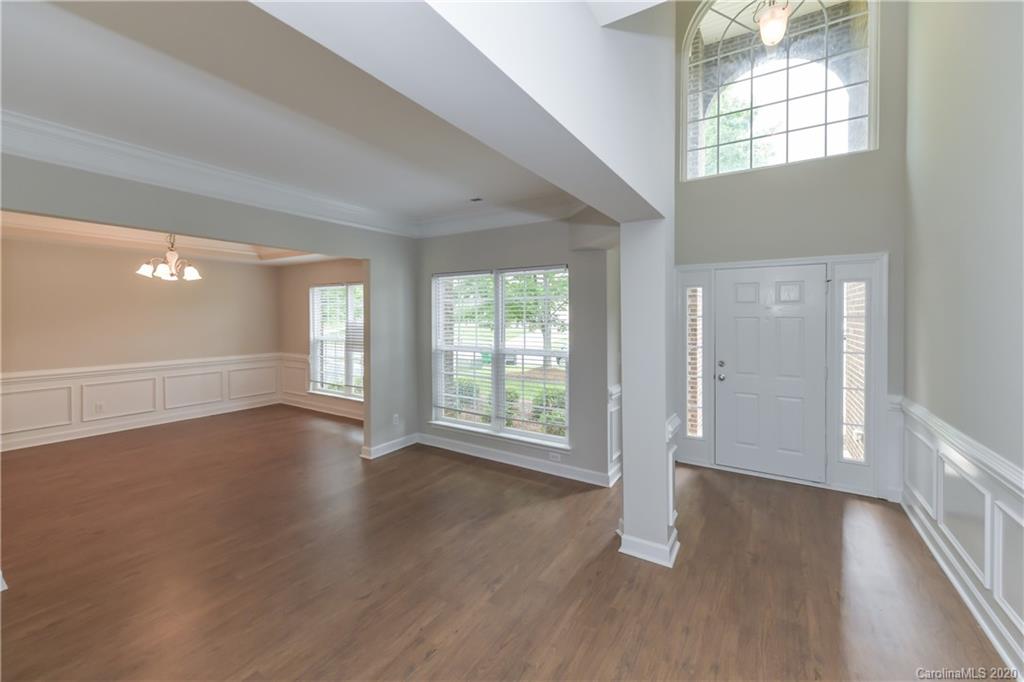 2026 Pin Hook Road Charlotte, NC 28215 - Photo 5 of 36 Gallery Image 5