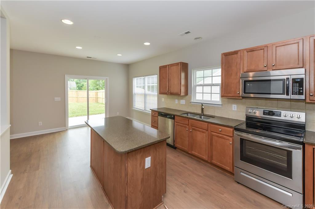 2026 Pin Hook Road Charlotte, NC 28215 - Photo 9 of 36 Gallery Image 9