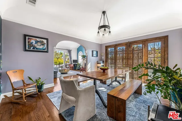 $1,888,888 | 1569 South Orange Grove Avenue, Los Angeles, CA 90019