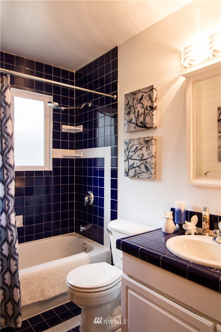 14251 147th Place Southeast Renton, WA 98059 - Photo 11 of 23 Gallery Image 11