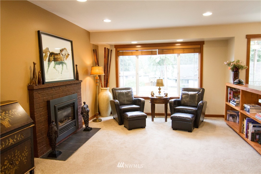 14251 147th Place Southeast Renton, WA 98059 - Photo 7 of 23 Gallery Image 7