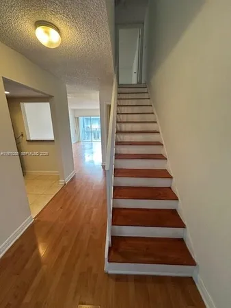 $2,200 | 9373 Fontainebleau Boulevard, Unit K217, Miami, FL 33172