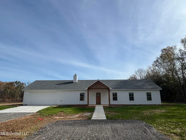 $520,000 | 990 Black Jack Road, Vaughan, MS 39179