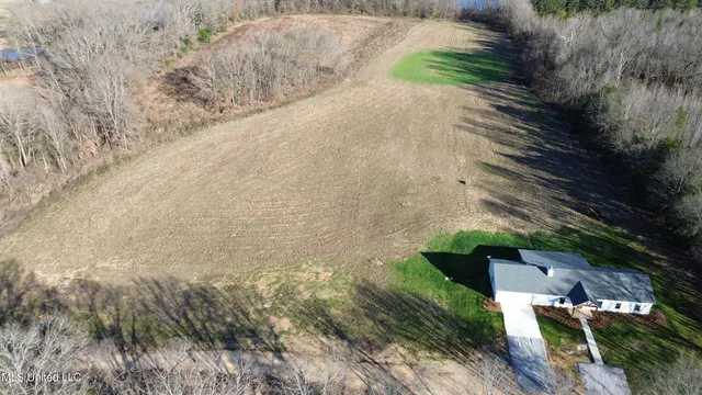 $520,000 | 990 Black Jack Road, Vaughan, MS 39179