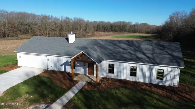 $520,000 | 990 Black Jack Road, Vaughan, MS 39179