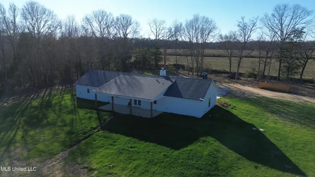$520,000 | 990 Black Jack Road, Vaughan, MS 39179