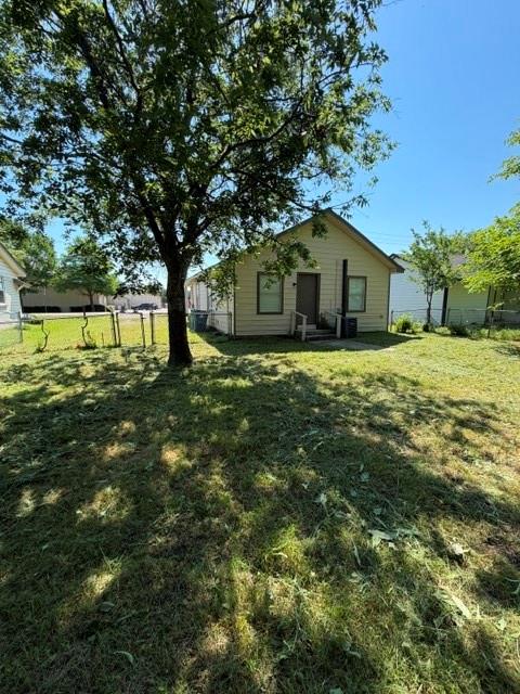 109 South 5th Street Sanger, TX 76266 - Photo 14 of 15
