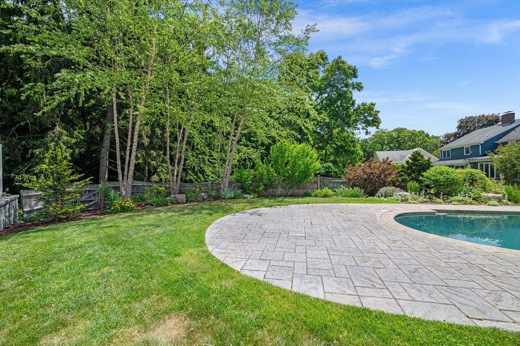 233 Rutledge Road Belmont, MA 02478 - Photo 33 of 37