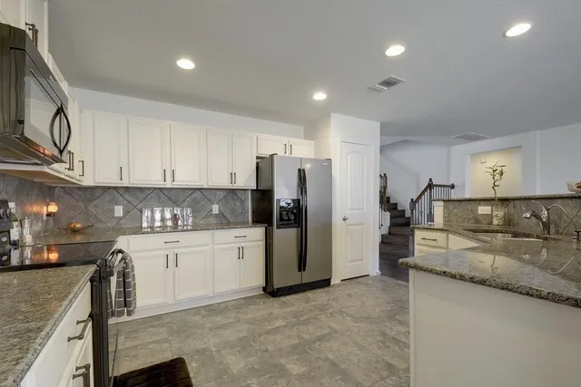 $2,345 | 900 Oatmeal Drive, Pflugerville, TX 78660