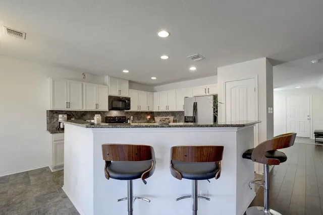 $2,345 | 900 Oatmeal Drive, Pflugerville, TX 78660