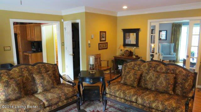 1906 Hillcircle Road Louisville, KY 40214 - Photo 35 of 63 family room 1st floor