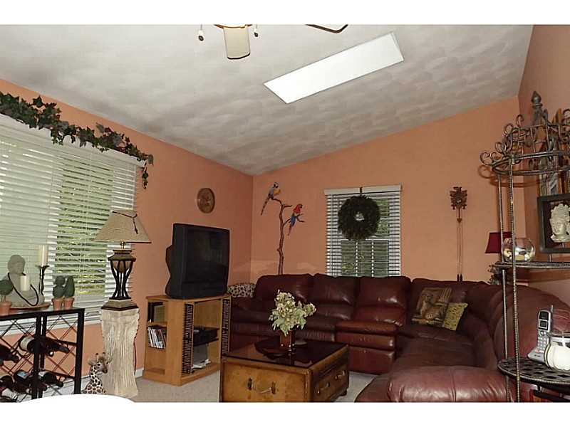 41 Black Plain Road Exeter, RI 02822 - Photo 6 of 25 Living Room.