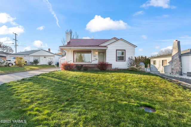 $325,000 | 304 North 35th Avenue, Yakima, WA 98902