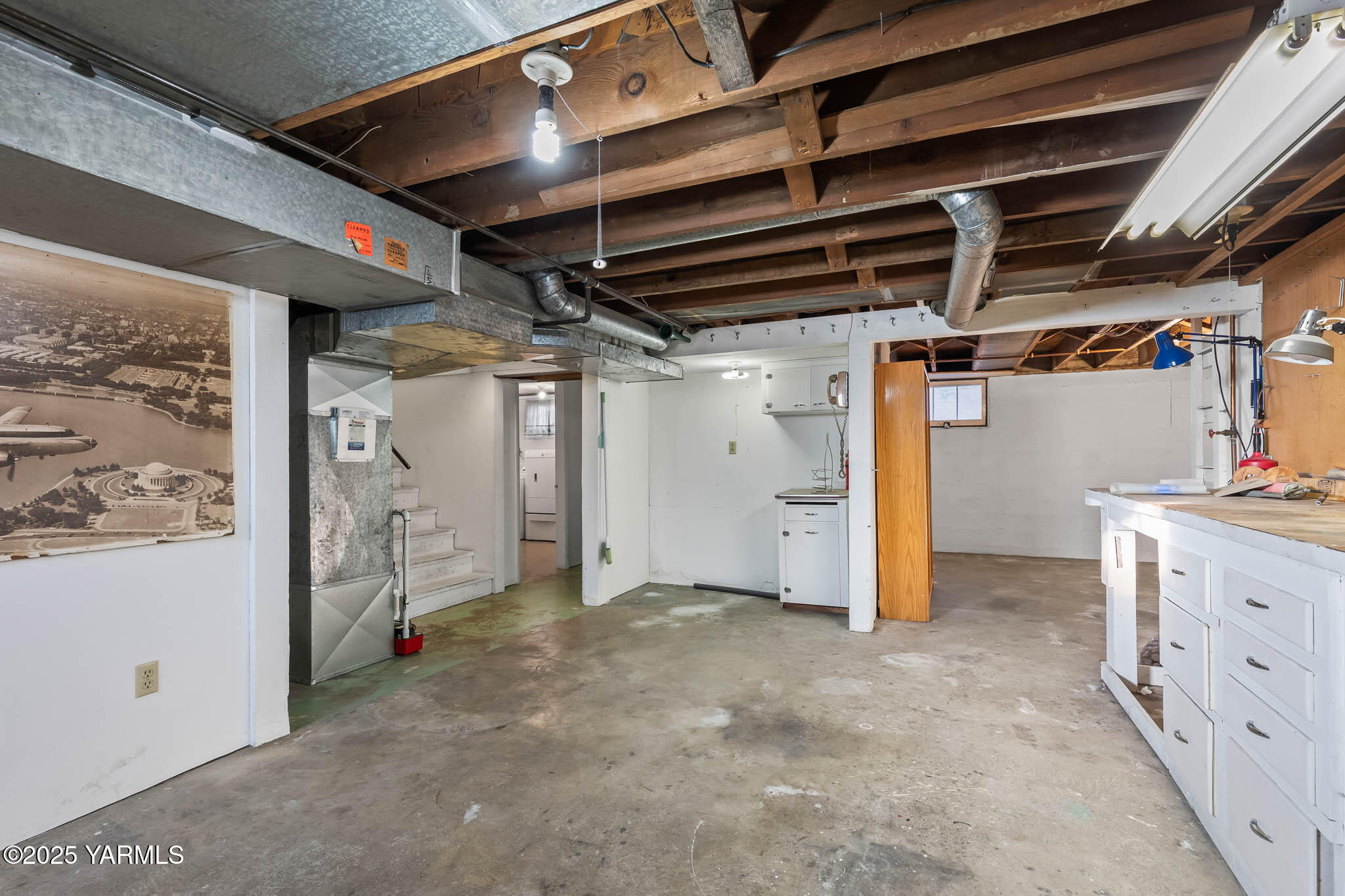 304 North 35th Avenue Yakima, WA 98902 - Photo 8 of 31 14. Basement