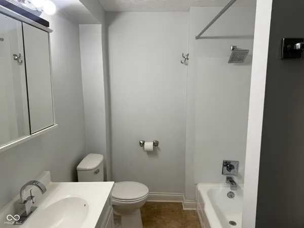 $1,950 | 1156 Hoyt Avenue, Indianapolis, IN 46203