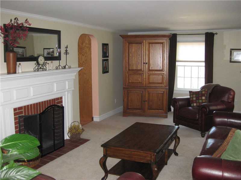 84 Old Great Road North Smithfield, RI 02896 - Photo 5 of 15 Living Room.
