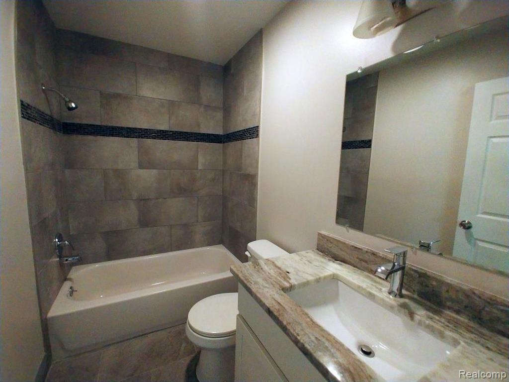 3486 Longview Avenue Rochester Hills, MI 48307 - Photo 21 of 30