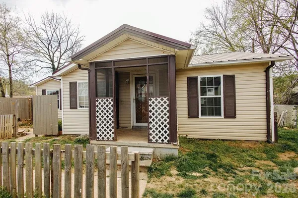 $174,000 | 69 West Crawford Street, Old Fort, NC 28762