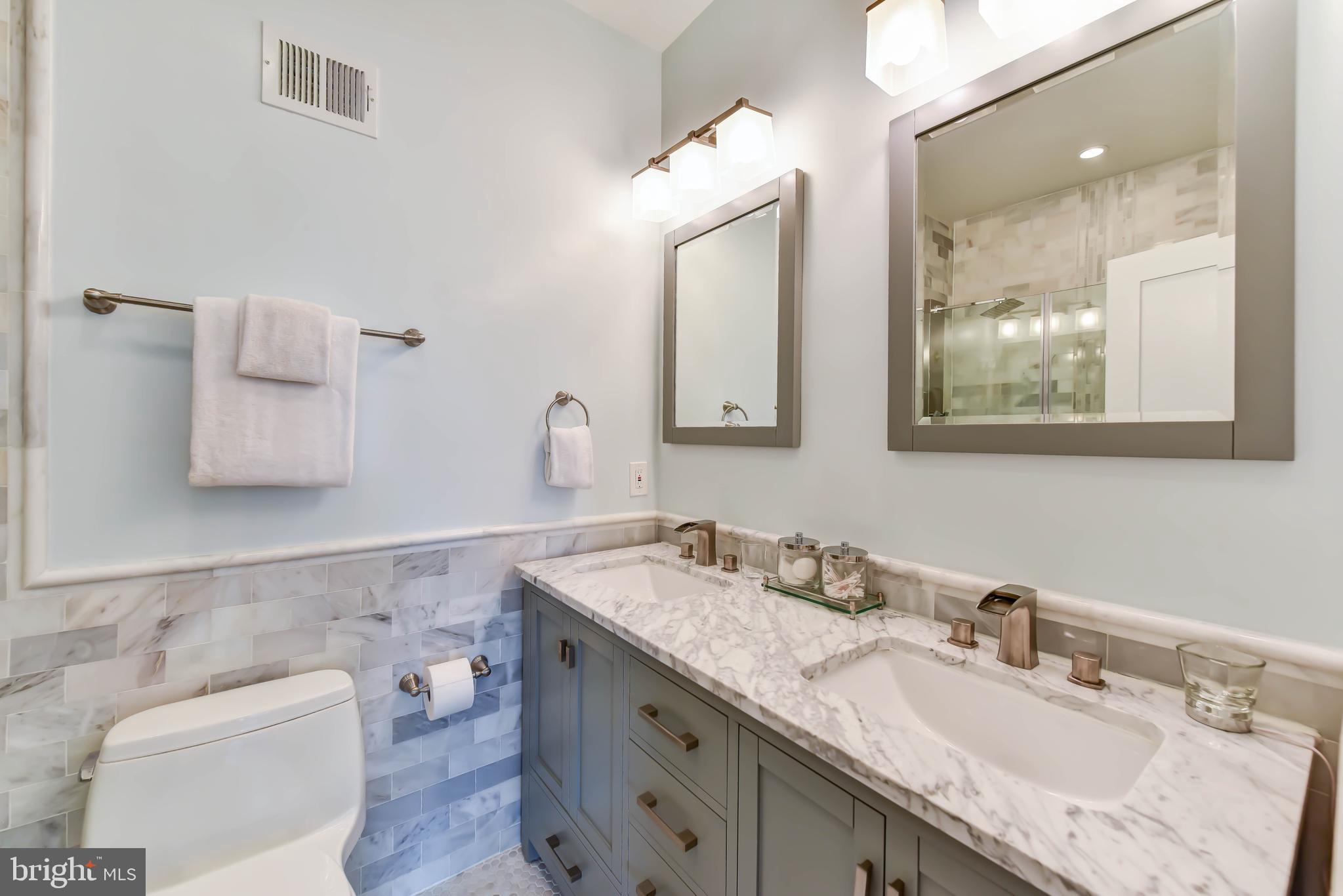 49 Adams Street Northwest Washington, DC 20001 - Photo 12 of 30 Masterbath