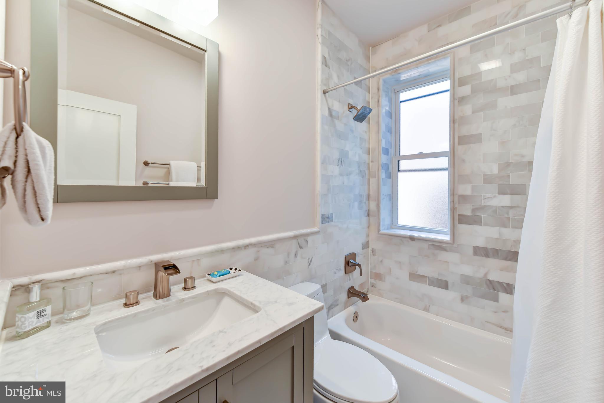 49 Adams Street Northwest Washington, DC 20001 - Photo 16 of 30 2nd Floor Bathroom